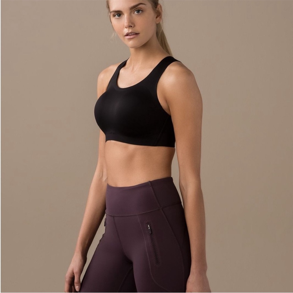 Lululemon Black Enlite Sports Bra 34C